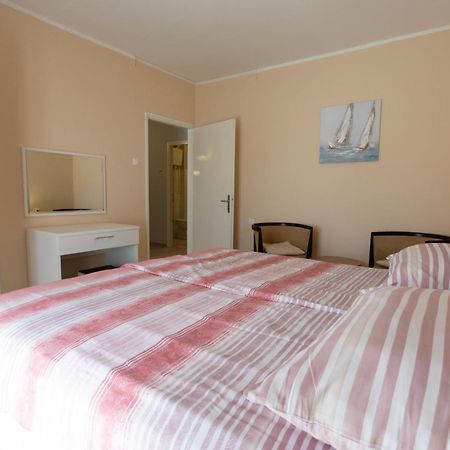 Apartments Galeb Rabac Luaran gambar